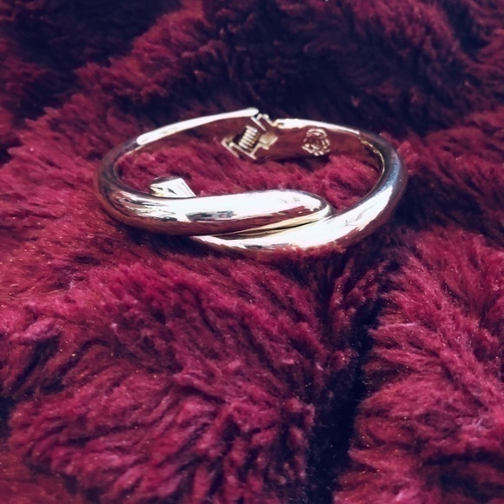 Premier Designs Gold Knot Bracelet